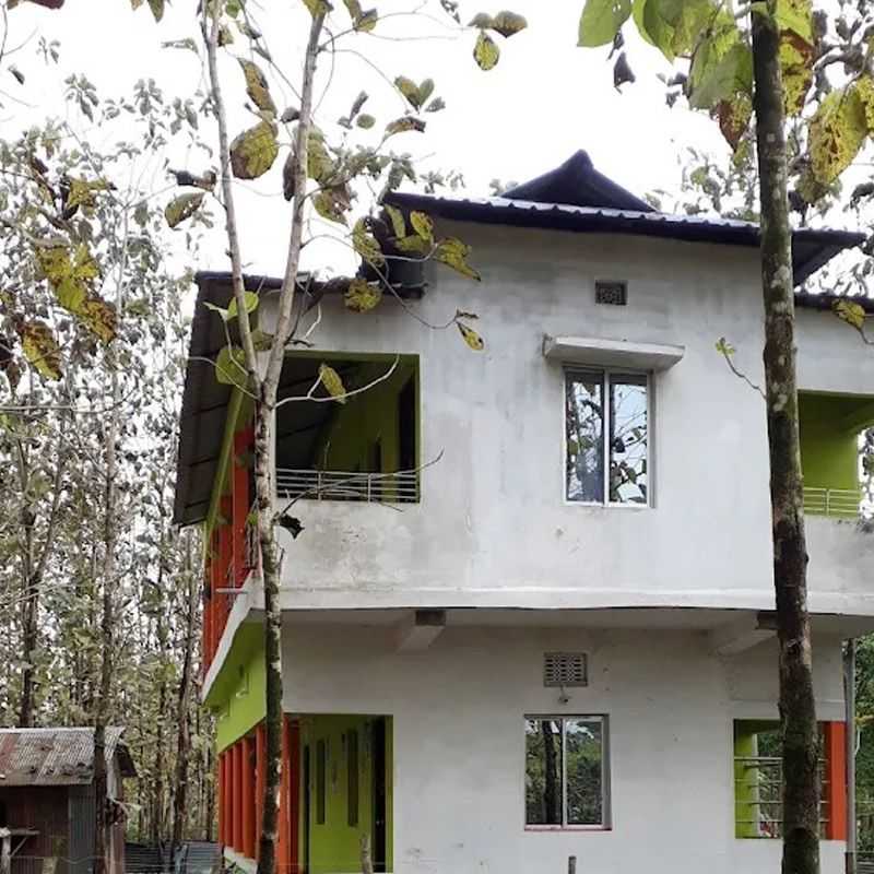 Rooms With Both-side Balconies