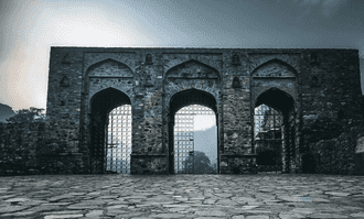 Banner image of The Curse of Bhangarh: A Fort’s Fall from Grace