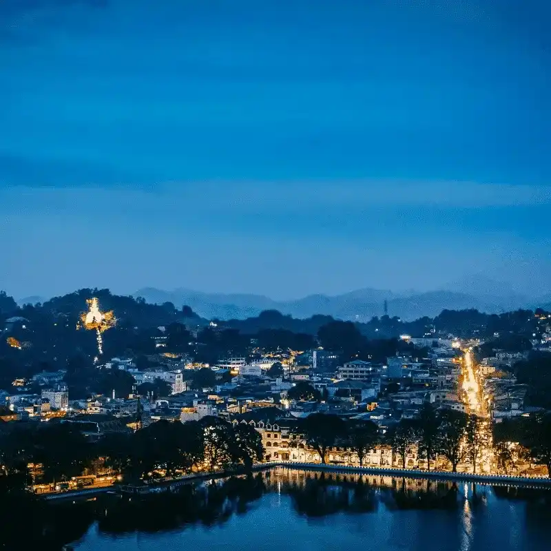Kandy Lake