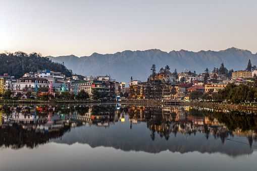 Form area background image